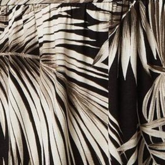 Torrid Black and White Leaf Print Camisole - Picture 3 of 14